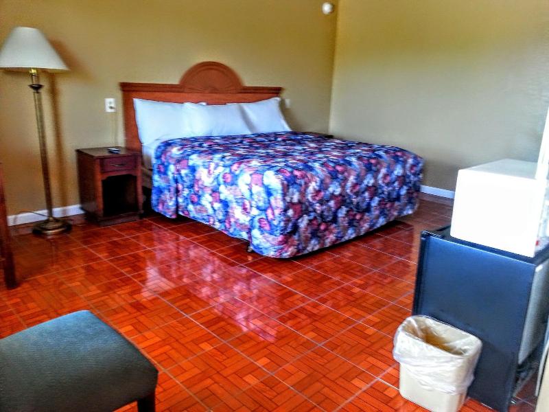 Budget Lodge Of Mount Dora image