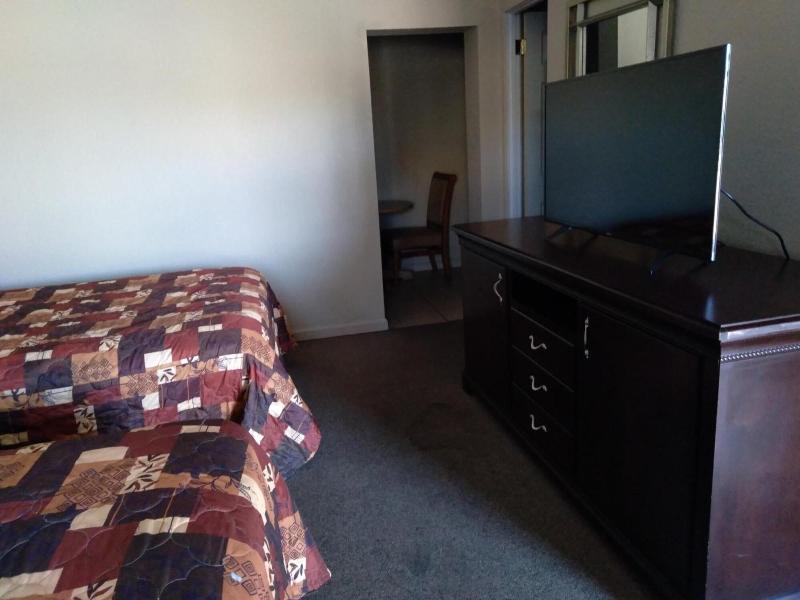 Budget Lodge Of Mount Dora image