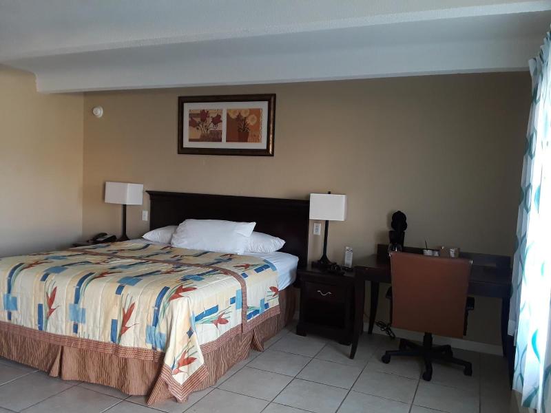 Budget Lodge Of Mount Dora image