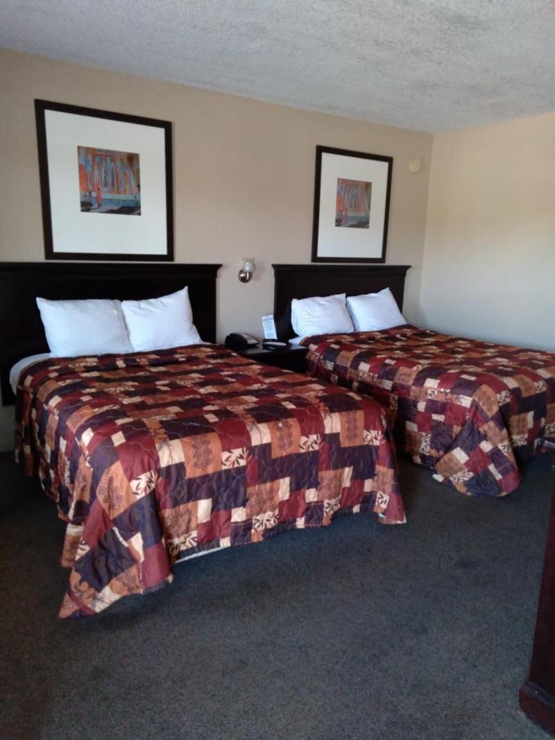 Budget Lodge Of Mount Dora image