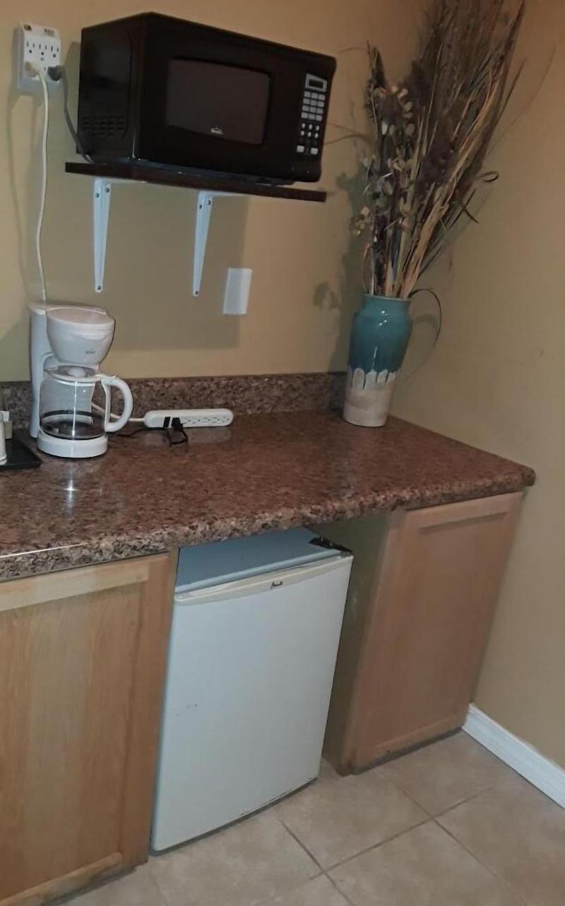 Budget Lodge Of Mount Dora image