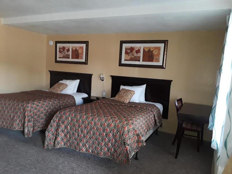 Budget Lodge Of Mount Dora image