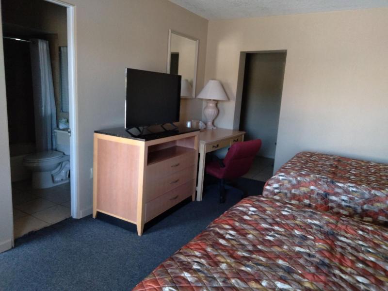 Budget Lodge Of Mount Dora image