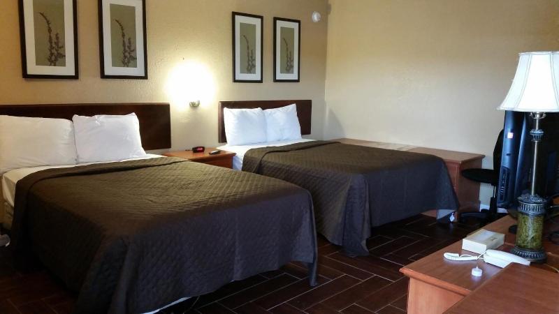 Budget Lodge Of Mount Dora image
