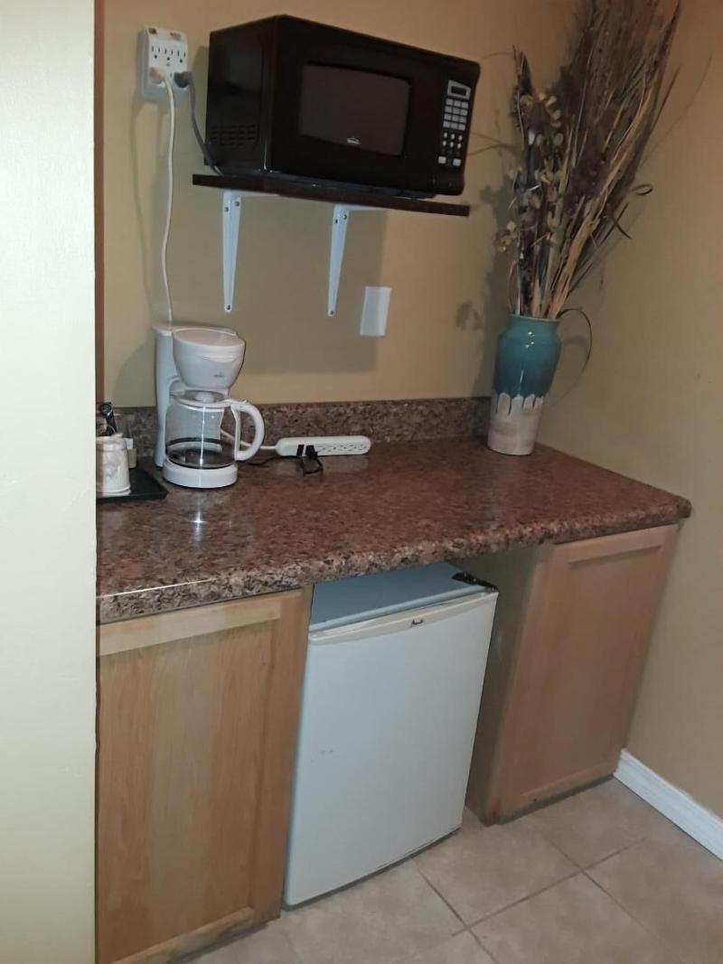 Budget Lodge Of Mount Dora image