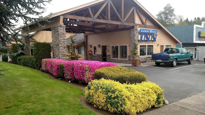 Lewis River Inn image