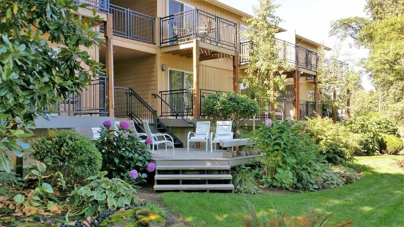 Lewis River Inn image