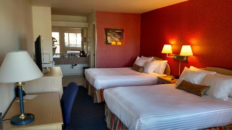 Lewis River Inn image