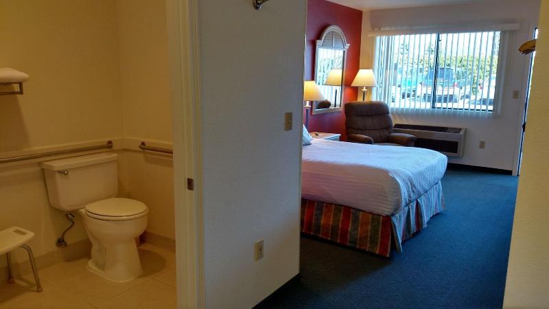 Lewis River Inn image