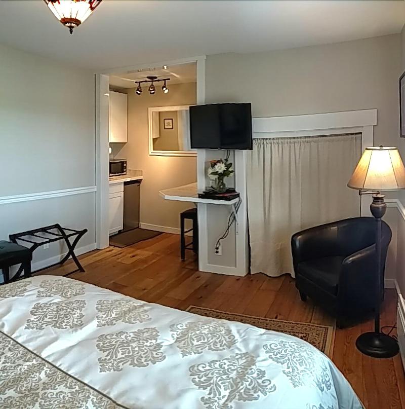 Friday Harbor Grand B&B image