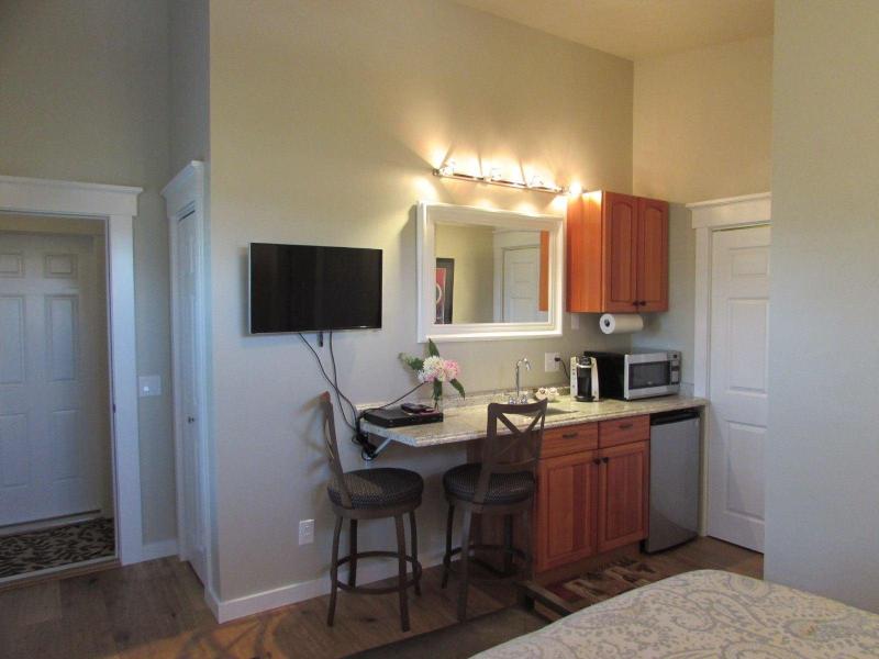 Friday Harbor Grand B&B image