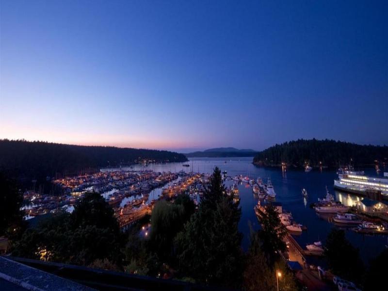 Friday Harbor House image
