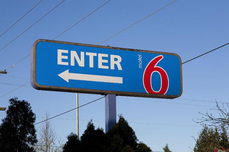 Motel 6 Bremerton, WA image