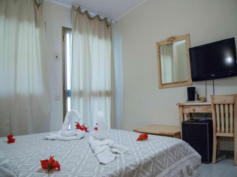 Hotel Oleandro image