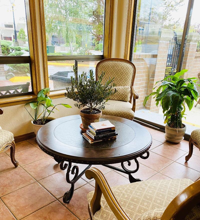 Coachman Inn & Suites image