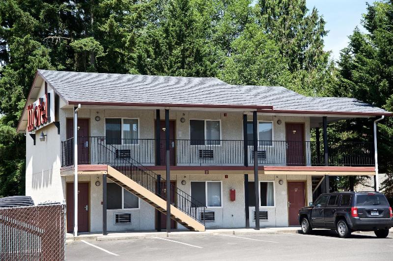 King Oscar Motel image