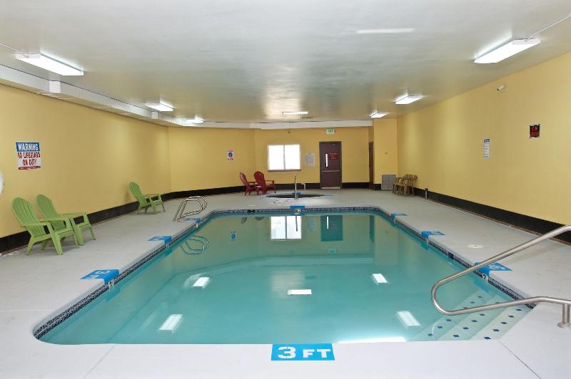 King Oscar Motel image