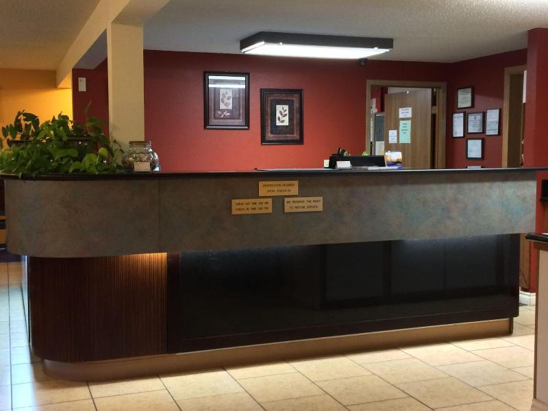 King Oscar Motel image