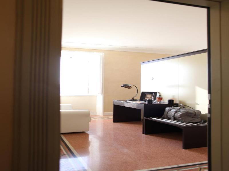 Relais Del Borgo Hotel E Spa image