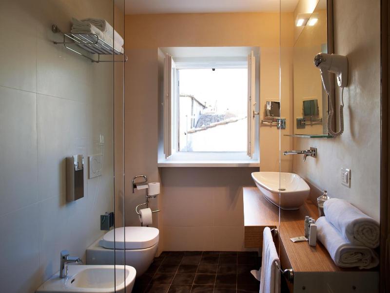 Relais Del Borgo Hotel E Spa image