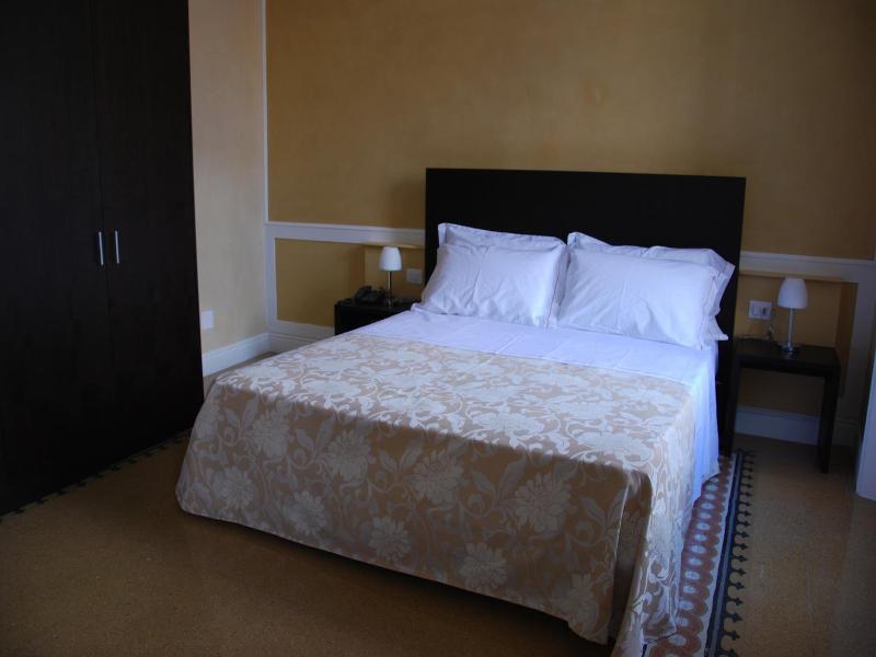 Relais Del Borgo Hotel E Spa image