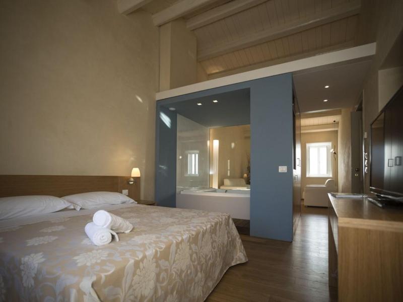 Relais Del Borgo Hotel E Spa image