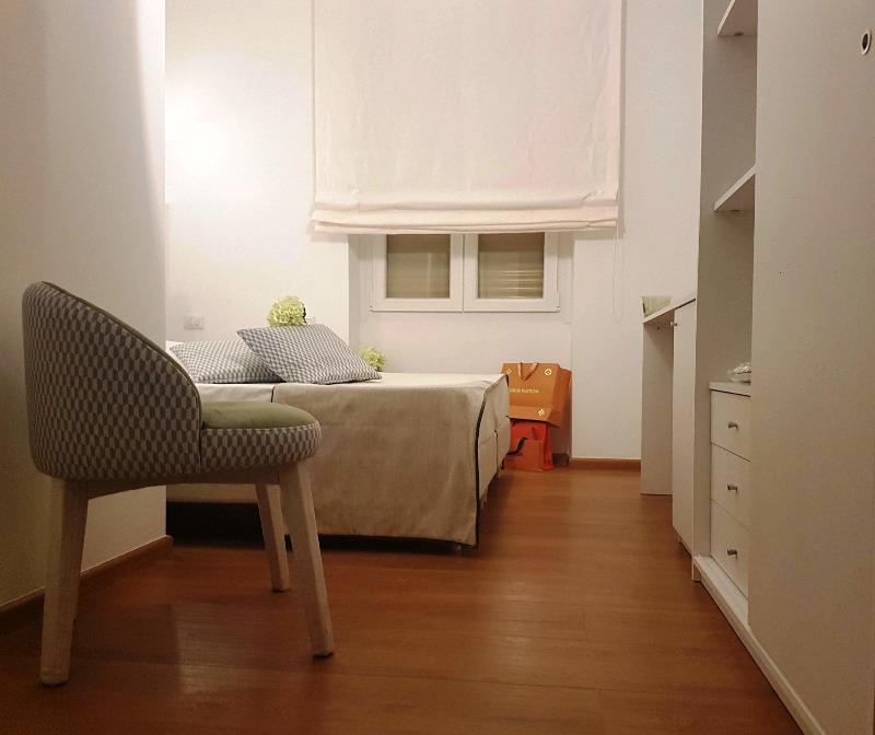 Home Flowers Milano image