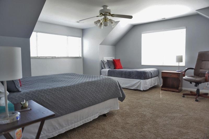 Large Room Near Uvu & Byu 4