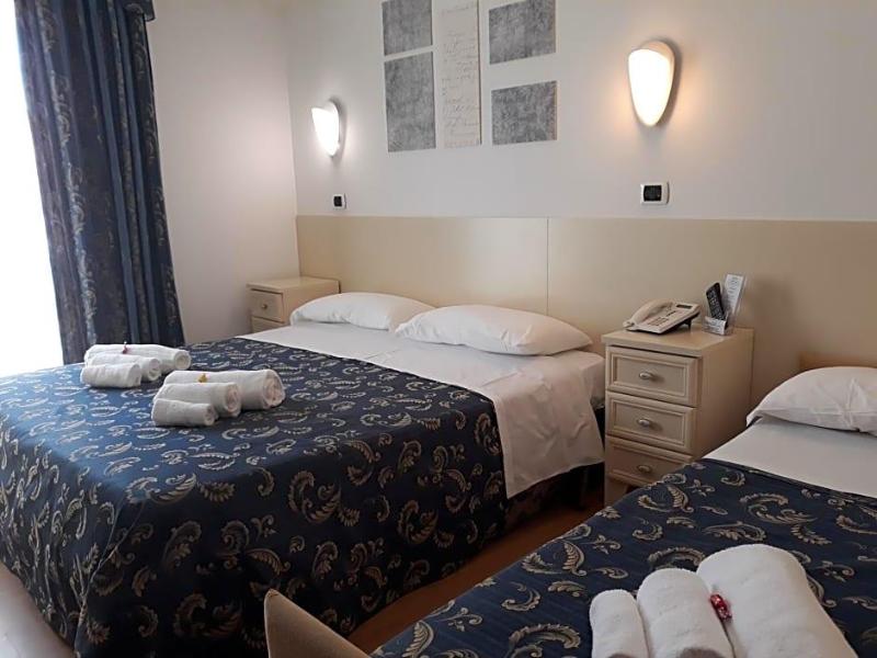 Hotel La Palazzina image