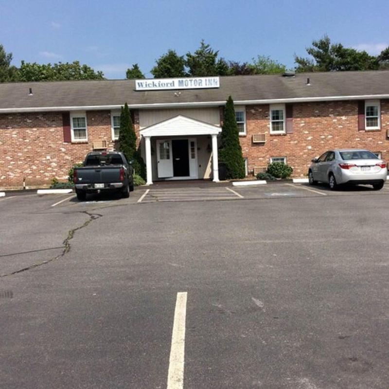 Wickford Motor Inn image