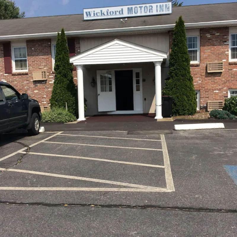 Wickford Motor Inn image