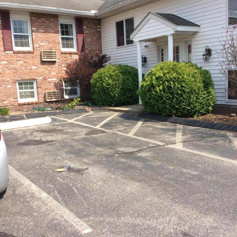 Wickford Motor Inn image
