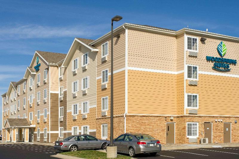 Woodspring Suites Lincoln — general view