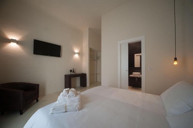 42 Zanardelli B&B image