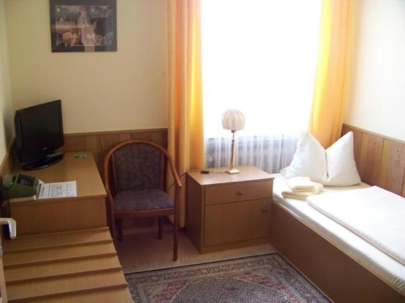 Hotel Grüner Sand image