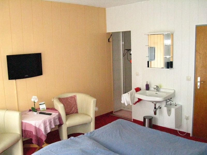 Hotel Zum Forsthaus image