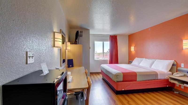 Motel 6 El Reno, OK image