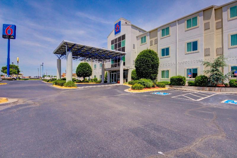Motel 6 El Reno, OK image