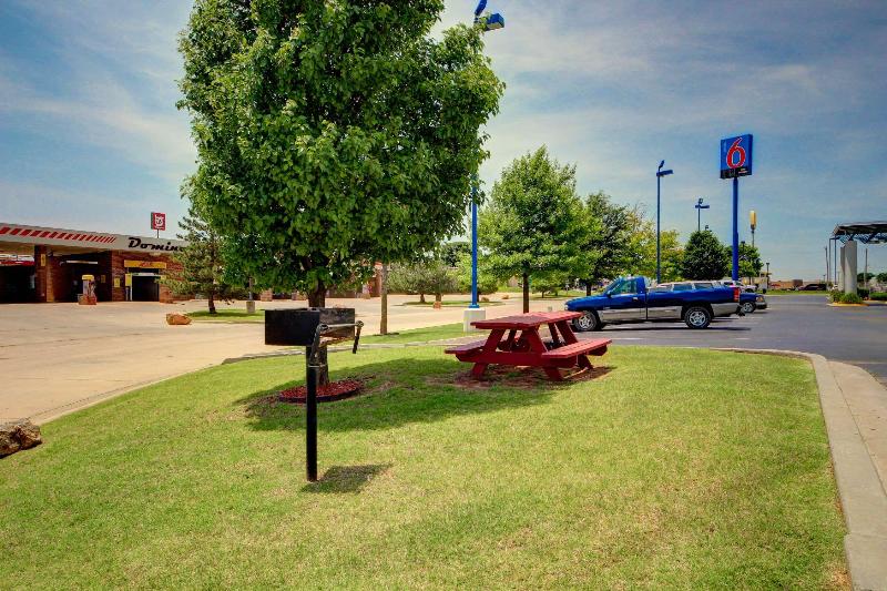 Motel 6 El Reno, OK image