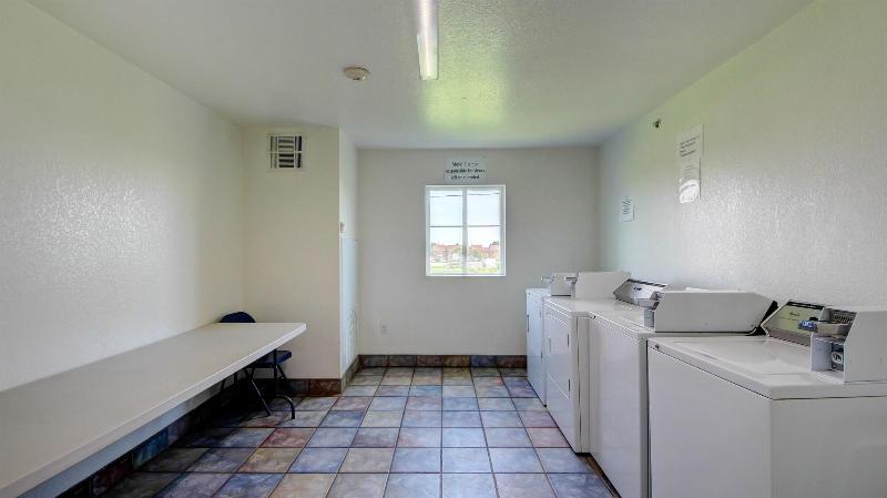 Motel 6 El Reno, OK image