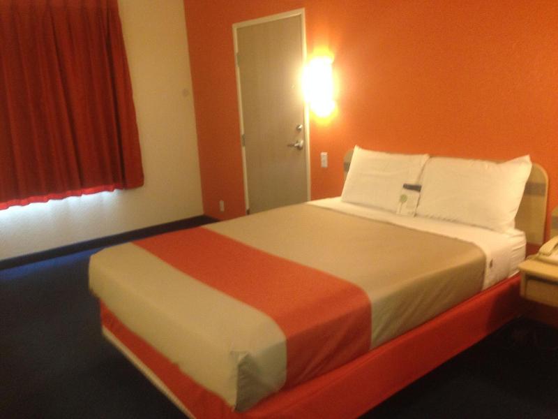 Motel 6 El Reno, OK image