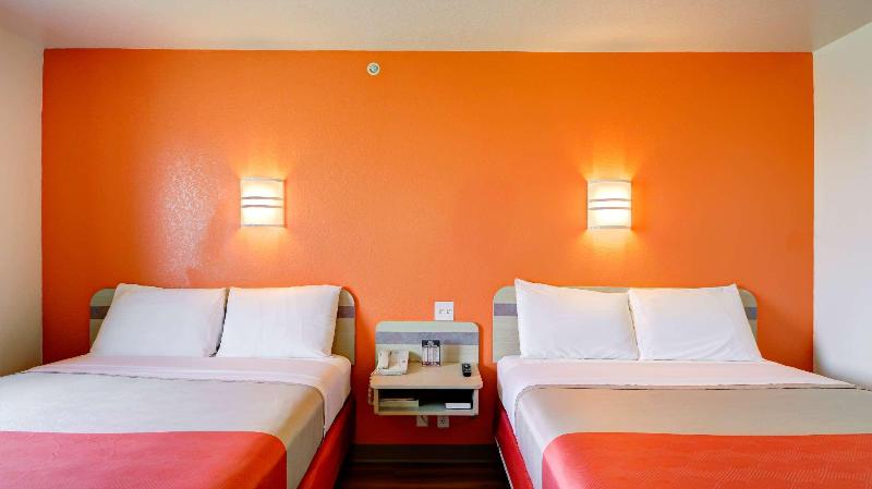 Motel 6 El Reno, OK image