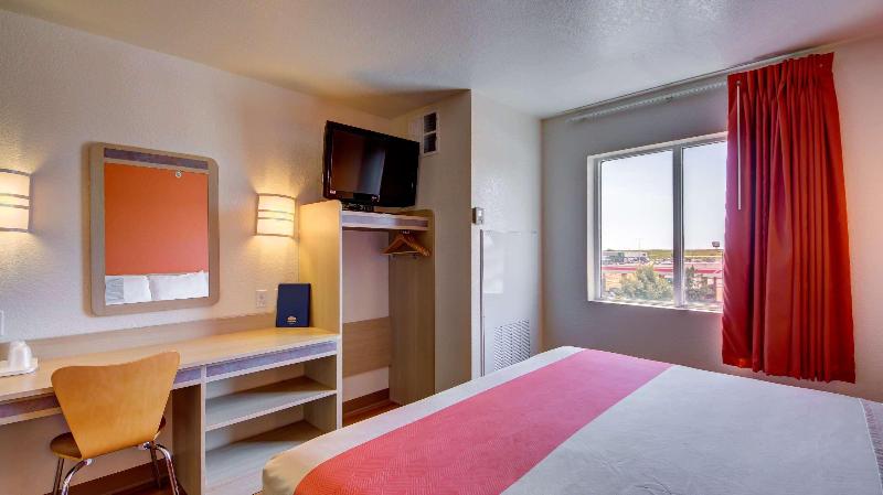 Motel 6 El Reno, OK image