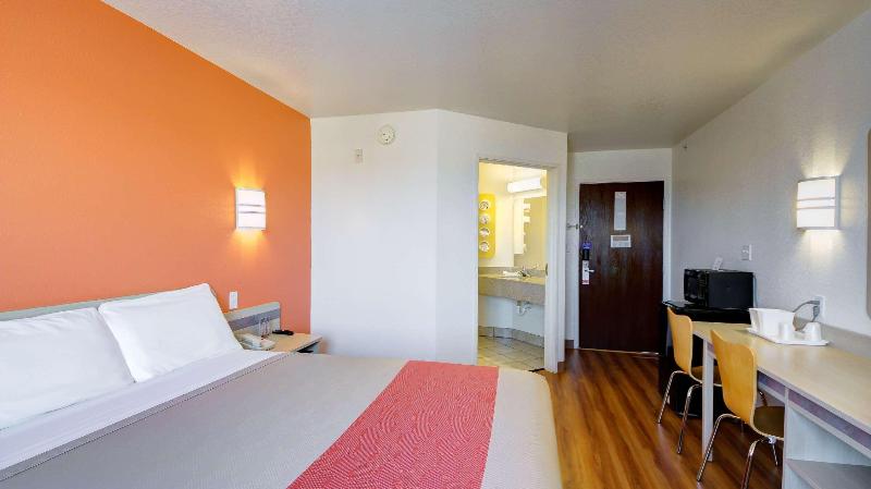 Motel 6 El Reno, OK image