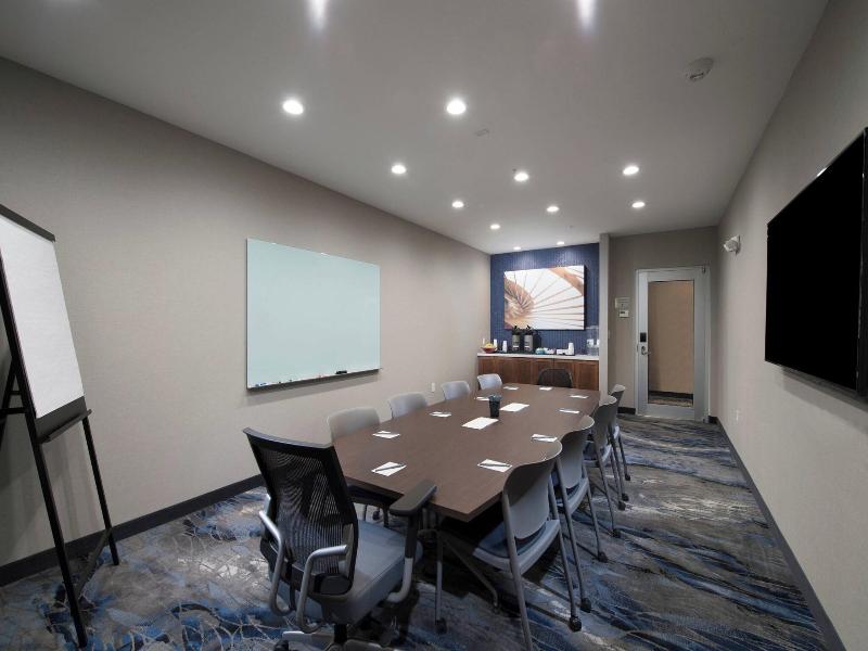 Fairfield Inn & Suites by Marriott Oklahoma City E image
