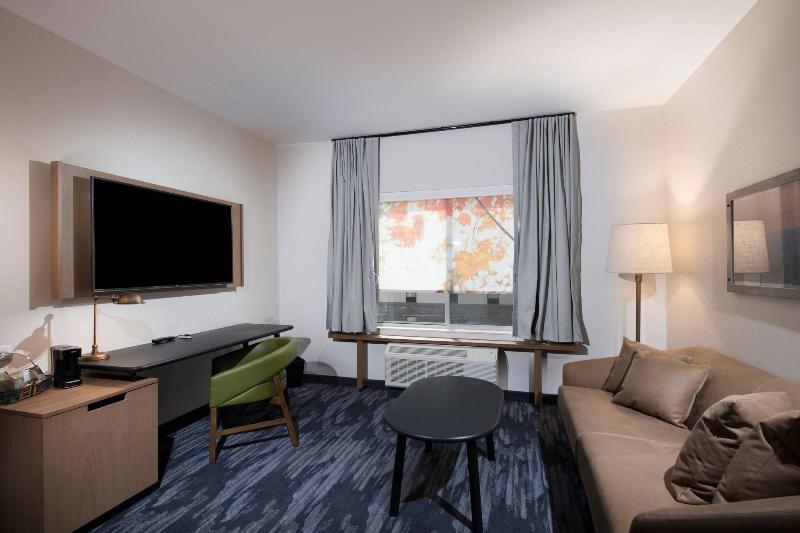 Fairfield Inn & Suites by Marriott Oklahoma City E image