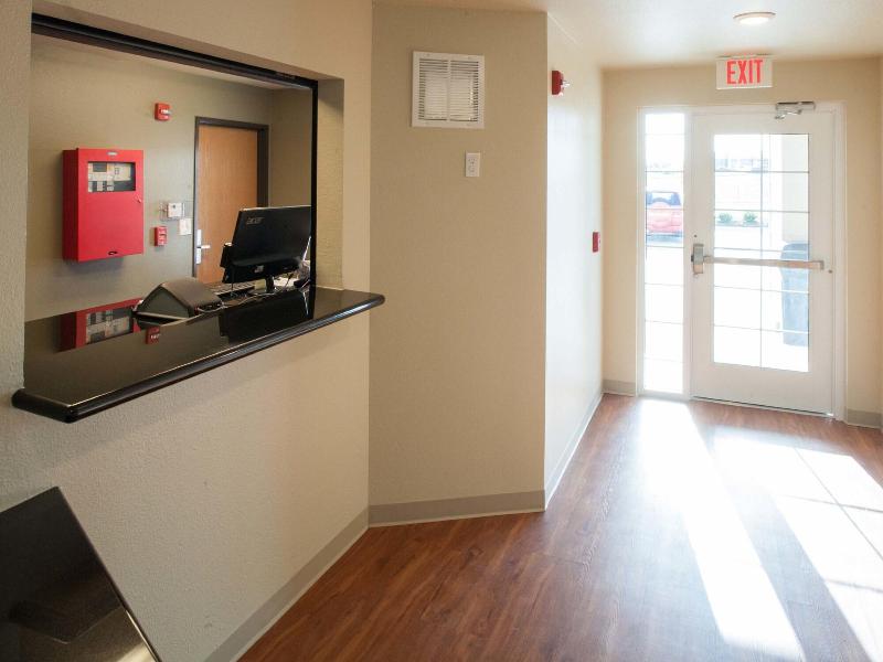 Woodspring Suites Oklahoma City Norman image