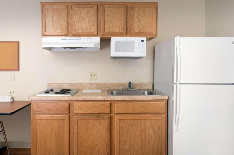 Woodspring Suites Oklahoma City Norman image