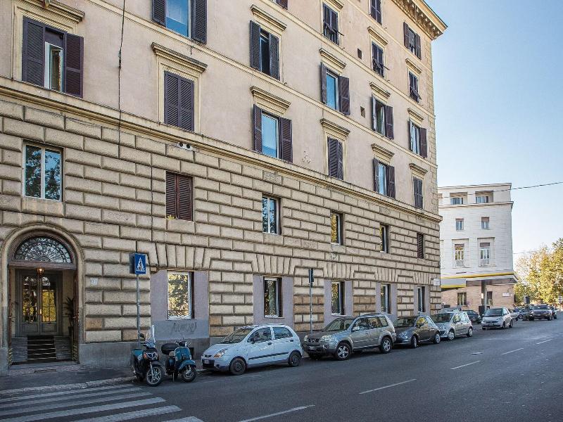 Palazzo Baj Guest House In Trastevere image