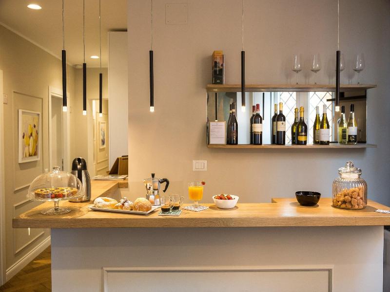 Palazzo Baj Guest House In Trastevere image
